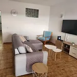 L&J Ocean View Apartment