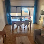 L&J Ocean View Apartment